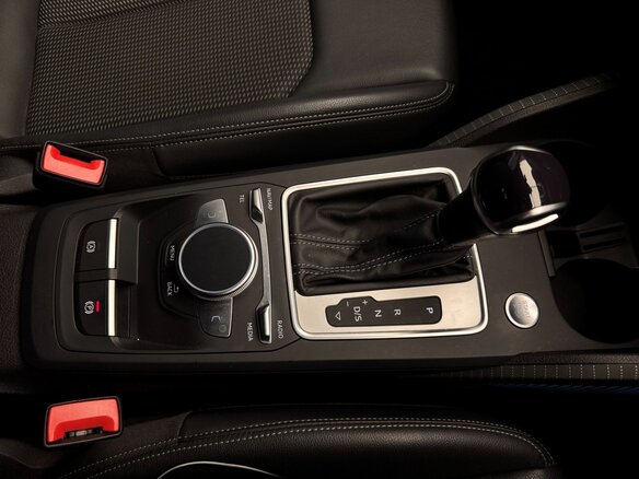 2022 Audi Q2 35 TFSI I Рестайлинг, чёрный, 1663203 рублей - вид 17