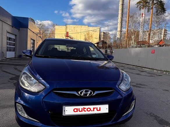 2011 Hyundai Solaris I, синий, 600000 рублей