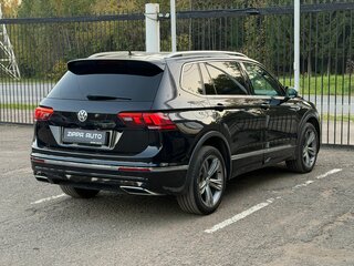 2019 Volkswagen Tiguan Allspace II, чёрный, 2639000 рублей, вид 4