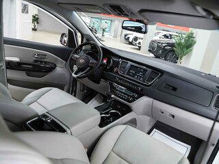 2019 Kia Carnival III, белый, 2650000 рублей, вид 5