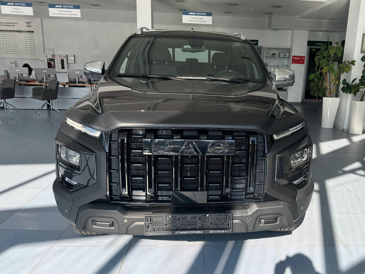 Открыть фотографии: JAC T9