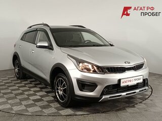 2019 Kia Rio X-Line IV, серебристый, 1560000 рублей, вид 1