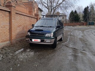 1999 Toyota Town Ace Noah III, зелёный, 625000 рублей, вид 1