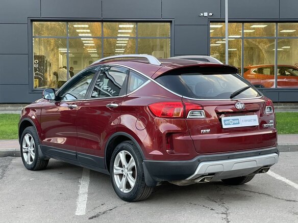 2017 FAW Besturn X80 I, красный, 1250000 рублей - вид 6