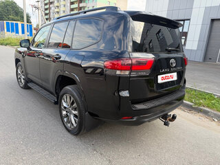 2022 Toyota Land Cruiser 300 Series, чёрный, 9200000 рублей, вид 3