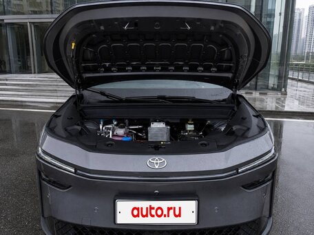 2026 Toyota bZ3X 50 kWh, серый, 2635000 рублей, вид 4