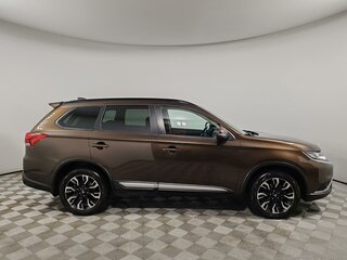 2021 Mitsubishi Outlander III Рестайлинг 3, коричневый, 2249000 рублей, вид 4