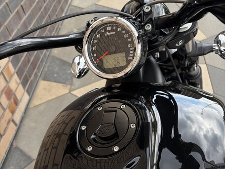 2021 Indian Scout, чёрный, 1050000 рублей, вид 3