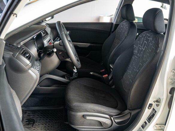 2012 Kia Rio 5-speed III, белый - вид 9
