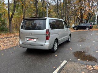 2010 Hyundai Grand Starex I, серый, 945000 рублей, вид 3