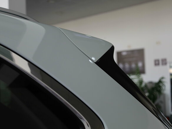 2026 Geely EX5 Гибрид EM-R, белый, 3829990 рублей - вид 19