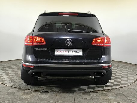 2016 Volkswagen Touareg II Рестайлинг, чёрный, 3045000 рублей, вид 5