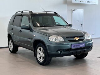 2016 Chevrolet Niva I Рестайлинг, серый, 730000 рублей, вид 3