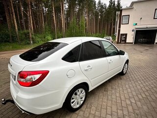 2023 Lada (ВАЗ) Granta I Рестайлинг, белый, 800000 рублей, вид 3