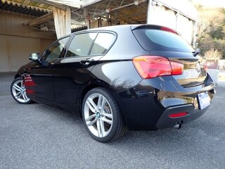 2015 BMW 1 серии 118i II (F20/F21) Рестайлинг, чёрный, 885000 рублей, вид 4