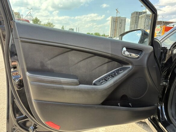 2013 Kia Cerato III, чёрный, 1065000 рублей - вид 14