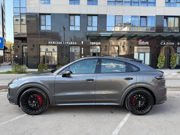 2022 Porsche Cayenne GTS Coupé III, серый, 13400000 рублей - вид 5