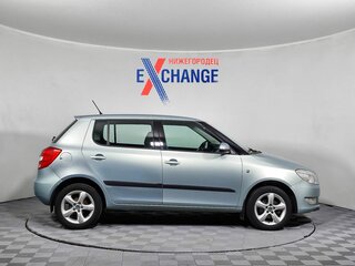 2011 Skoda Fabia II Рестайлинг, зелёный, 719000 рублей, вид 4