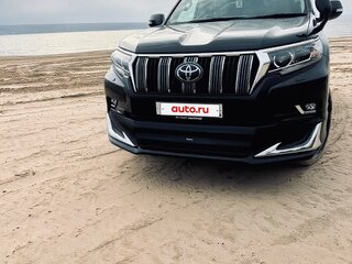 2019 Toyota Land Cruiser Prado 150 Series Рестайлинг 2, чёрный, 4850000 рублей, вид 2