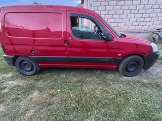 2005 Citroen Berlingo I Рестайлинг, красный, 200000 рублей, вид 1