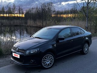 2013 Volkswagen Polo V, чёрный, 660000 рублей, вид 3