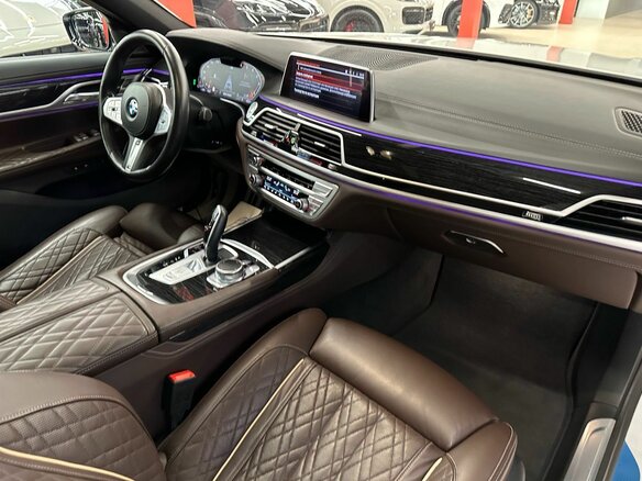 2019 BMW 7 серии Long 730Ld xDrive VI (G11/G12) Рестайлинг, белый, 7899000 рублей - вид 23