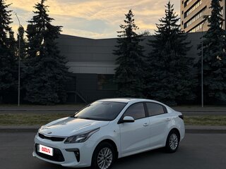 2020 Kia Rio IV, белый, 1150000 рублей, вид 2