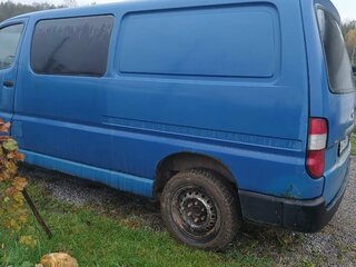 2001 Toyota HiAce XH10, синий, 800000 рублей, вид 2