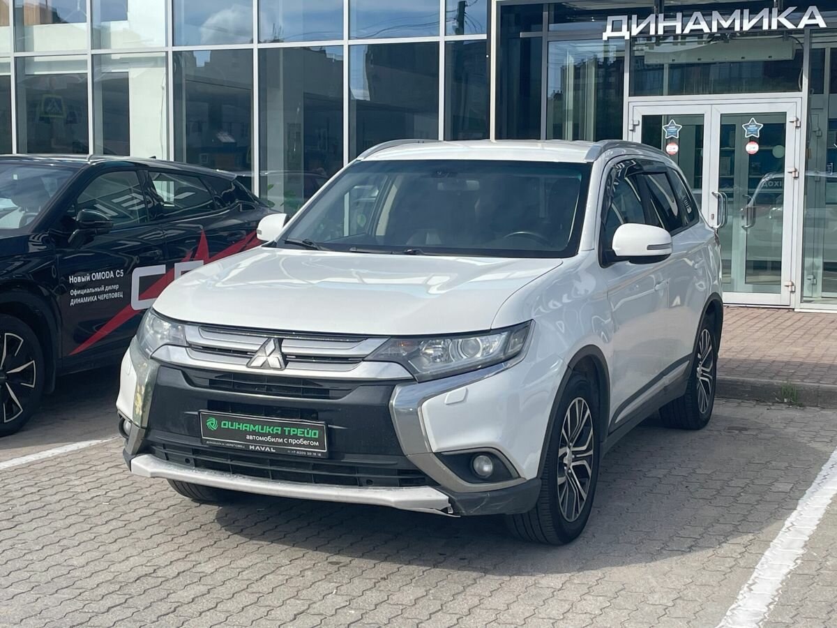 Открыть фотографии: Mitsubishi Outlander III Рестайлинг 2