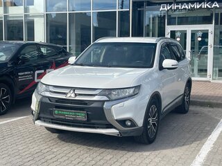 2017 Mitsubishi Outlander III Рестайлинг 2, белый, 1041000 рублей, вид 1