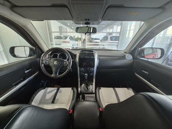 2010 Suzuki Grand Vitara II Рестайлинг, красный - вид 16