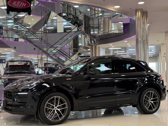 2025 Porsche Macan I Рестайлинг 2, чёрный, 11495000 рублей - вид 9
