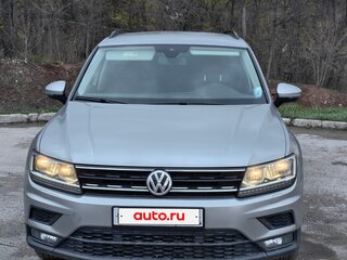 2020 Volkswagen Tiguan II, серый, 2530000 рублей, вид 4