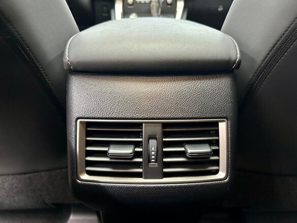 2019 Lexus NX 200 I Рестайлинг, серебристый, 2674000 рублей - вид 22
