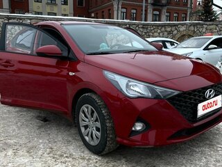 2021 Hyundai Solaris II Рестайлинг, красный, 1500000 рублей, вид 4