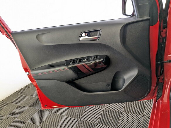 2018 Kia Picanto GT Line III, красный, 1250000 рублей - вид 17