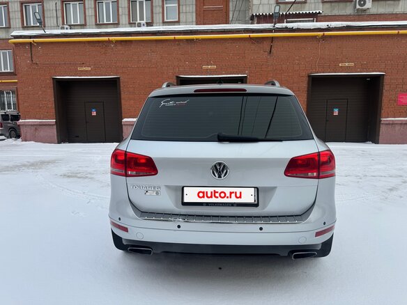 2011 Volkswagen Touareg II, серебристый, 2000000 рублей - вид 6