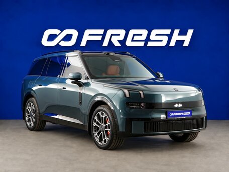 Lynk & Co 900
