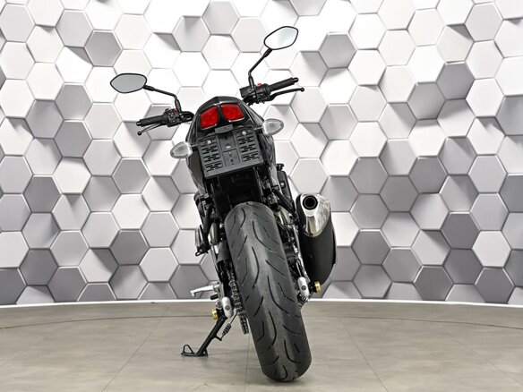 2021 Suzuki SV 650, чёрный - вид 5