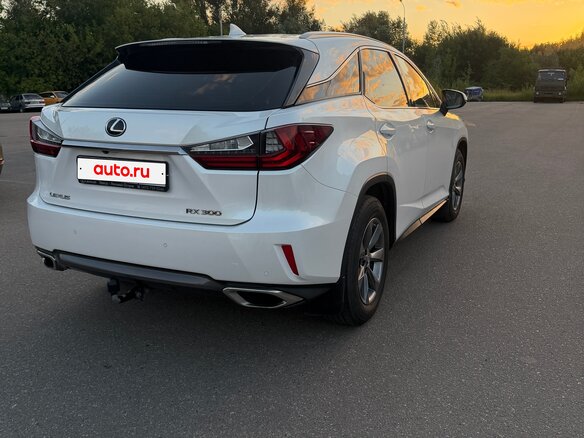 2018 Lexus RX 300 IV, белый, 3400000 рублей - вид 4