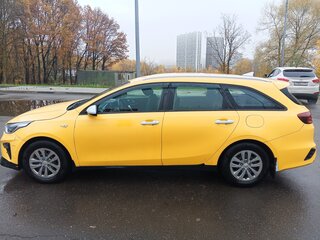 2020 Kia Ceed III, жёлтый, 1100000 рублей, вид 4