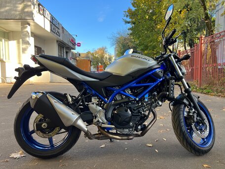 2020 Suzuki SV 650, серебристый, 695000 рублей, вид 5