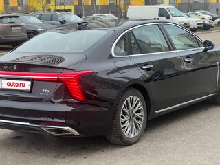 2022 Hongqi H5 II, чёрный, 3000000 рублей, вид 4