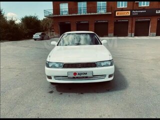 1993 Toyota Cresta IV (X90), белый, 500000 рублей, вид 3