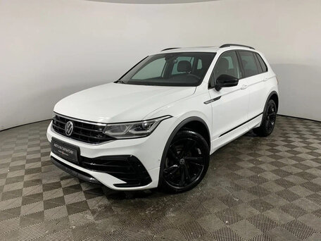 2021 Volkswagen Tiguan II Рестайлинг, белый, 3500000 рублей, вид 1