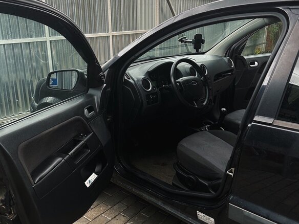 2007 Ford Fusion I Рестайлинг, чёрный, 330000 рублей - вид 5