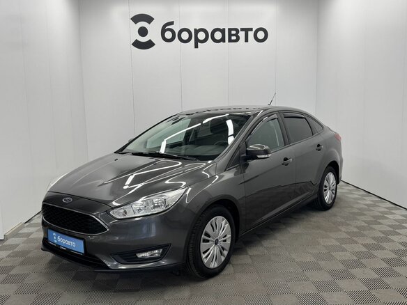 2017 Ford Focus III Рестайлинг, серый, 1160000 рублей - вид 1