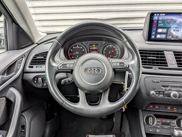 2017 Audi Q3 I (8U) Рестайлинг, чёрный, 2399000 рублей - вид 21