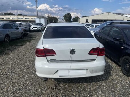 2012 Volkswagen Passat B7, белый, 715000 рублей, вид 4