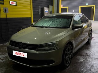 2013 Volkswagen Jetta VI, серебристый, 870000 рублей, вид 1